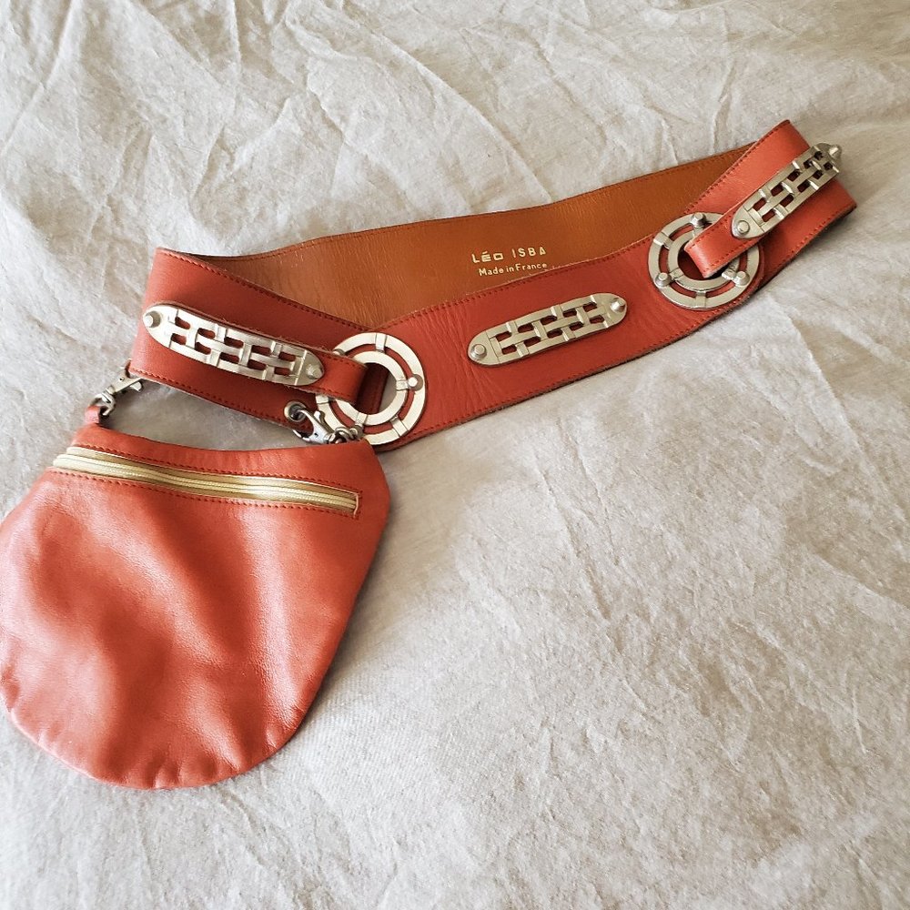 Vintage Leo Isba leather belt with removable Pouch.